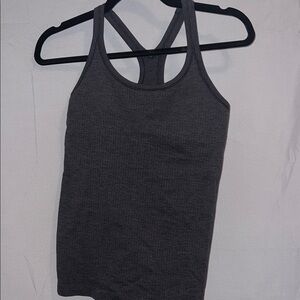 Lululemon ebb to street size 6